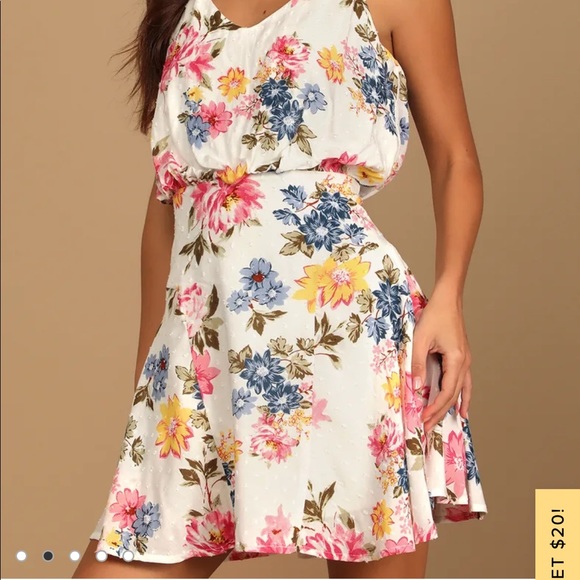 NWT Bouquet of Blooms Ivory Floral Print Clipped Dot Mini Dress - Picture 2 of 11
